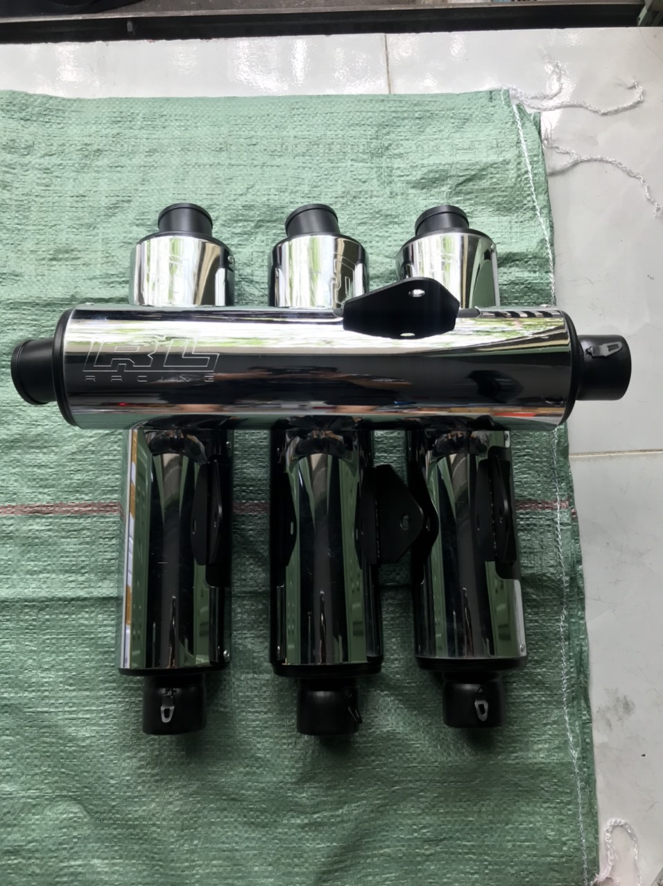 [HCM]Lon CBR pháp RedLeo Móc Ấm