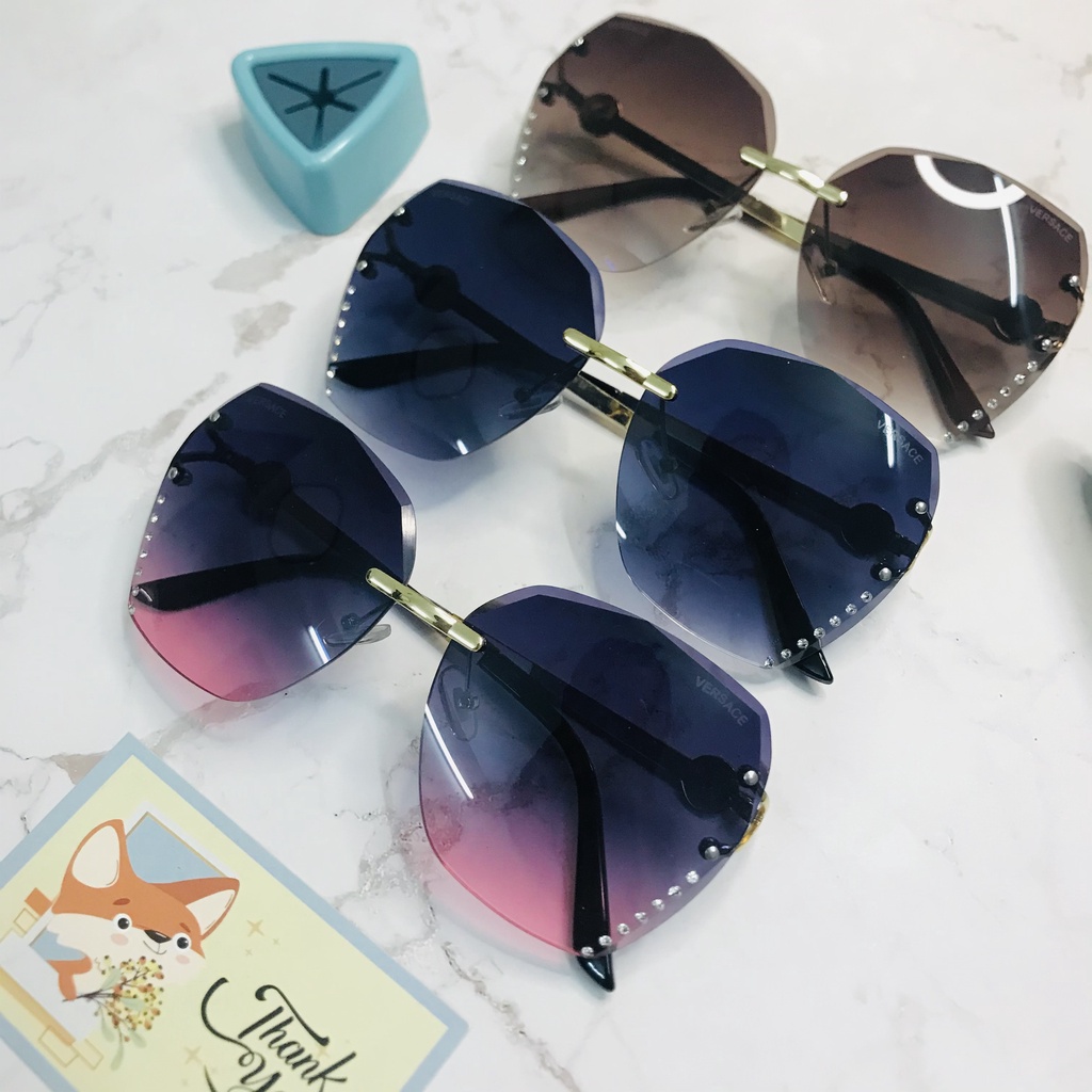 Mắt kính nữ, Kính mát nữ Versace Kitaz thời trang