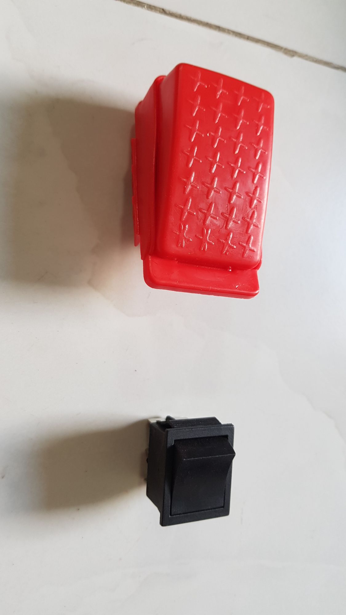 [HCM]bàn đạp khởi động xe trẻ em