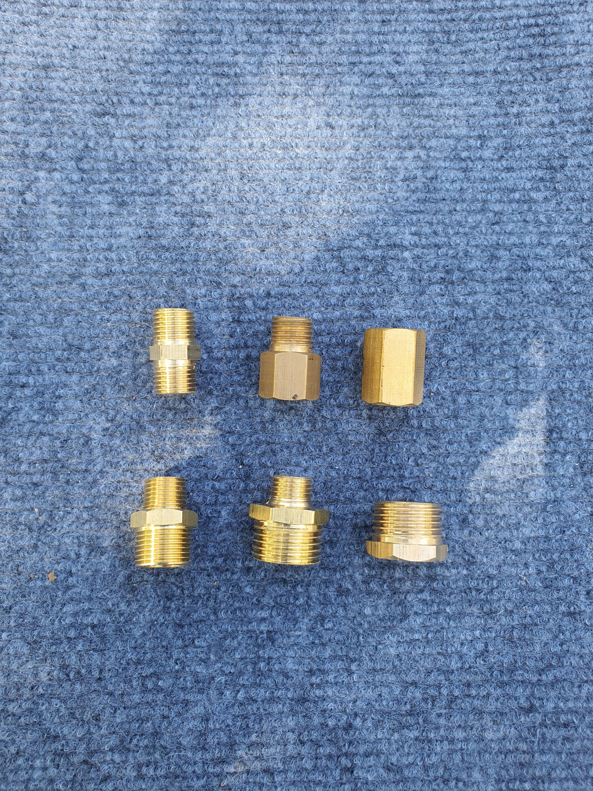 Visenta Brass Internal and External Threaded Connectors with 21 and 27 Threaded Styles
