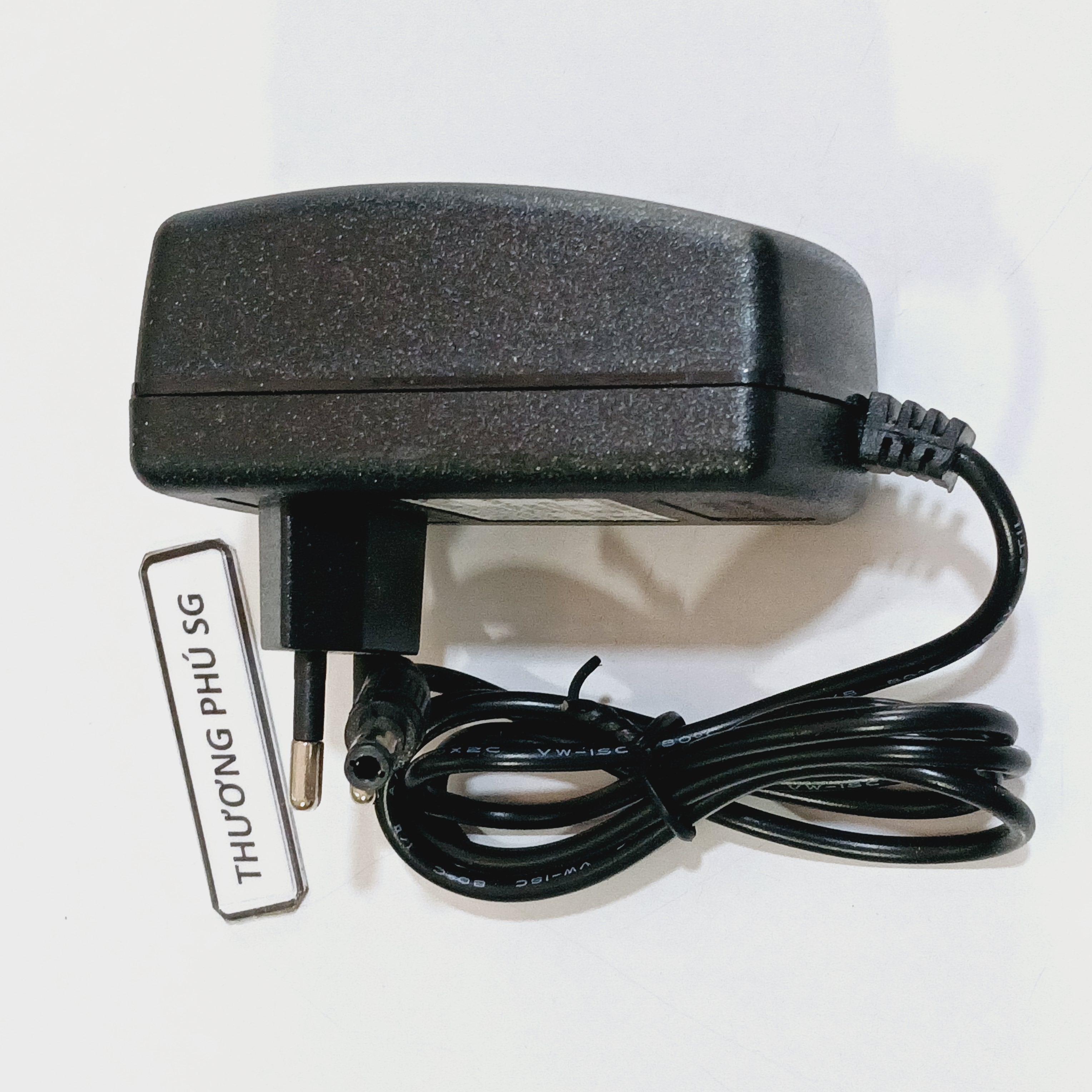 Nguồn Adapter DC 7.5V - 2A / Đầu cắm 5.5mm x 2.1mm