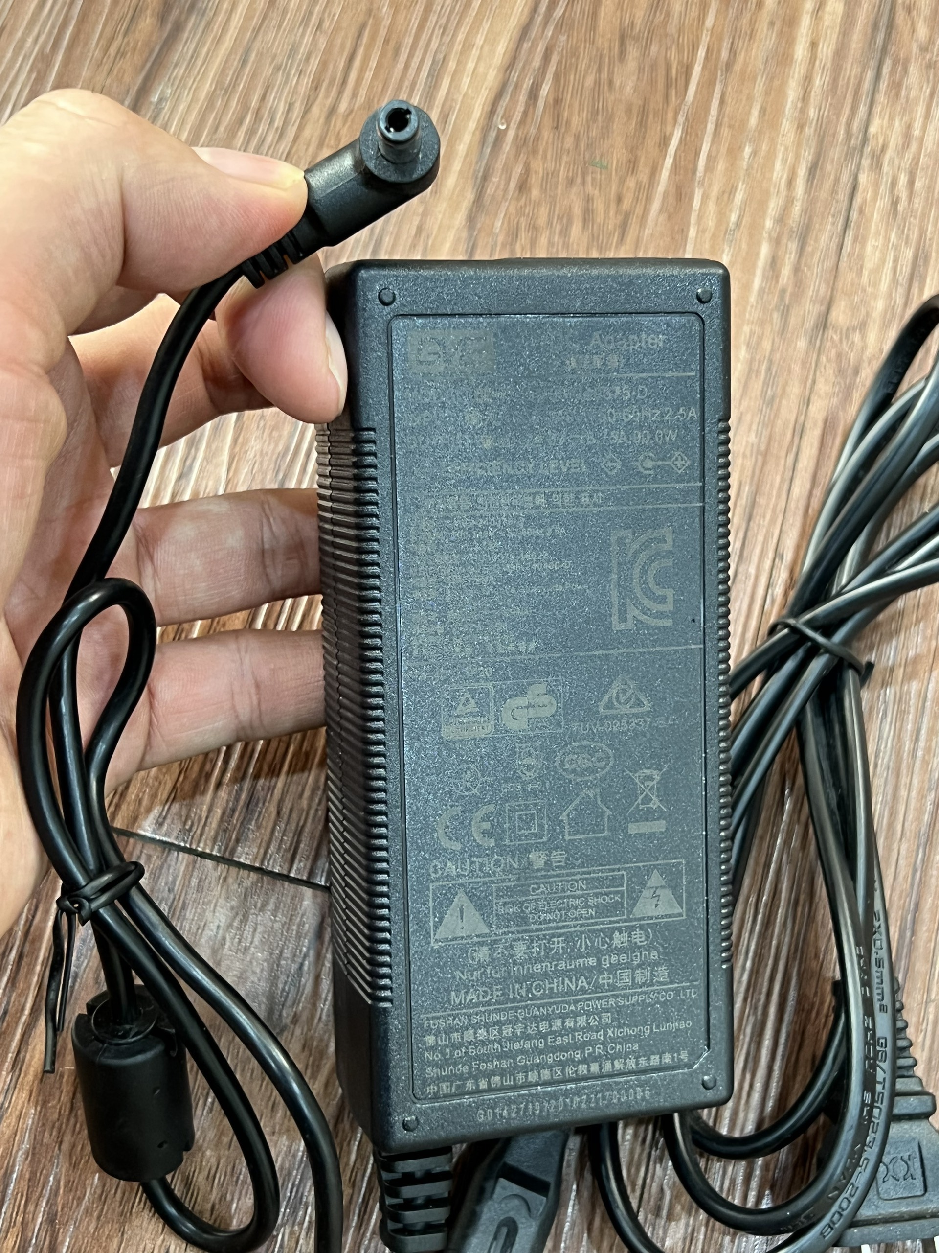 nguồn adapter DC 24V 3.75A loại tốt