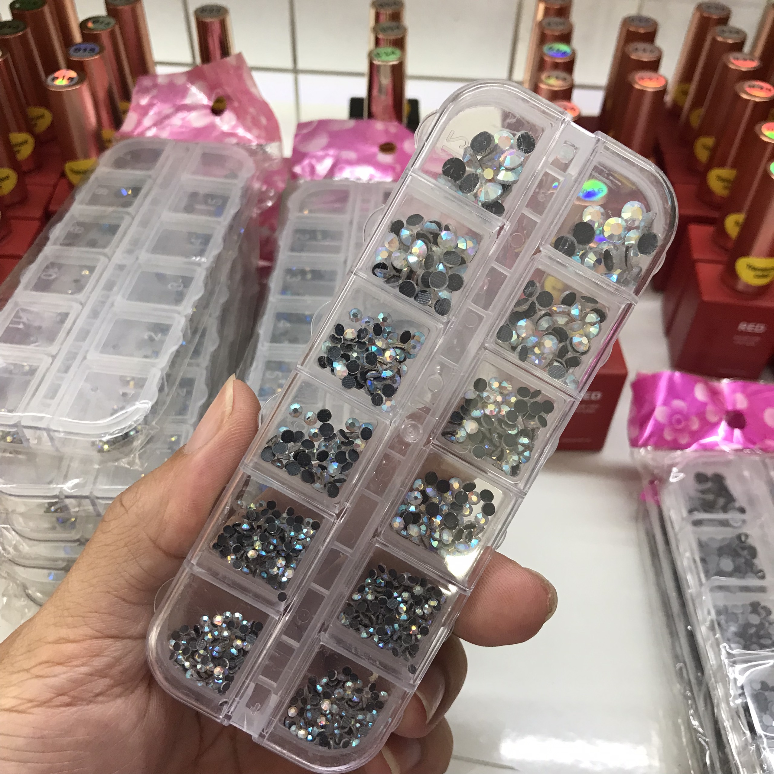 Set đá chân keo 12 ô mix size siêu sáng
