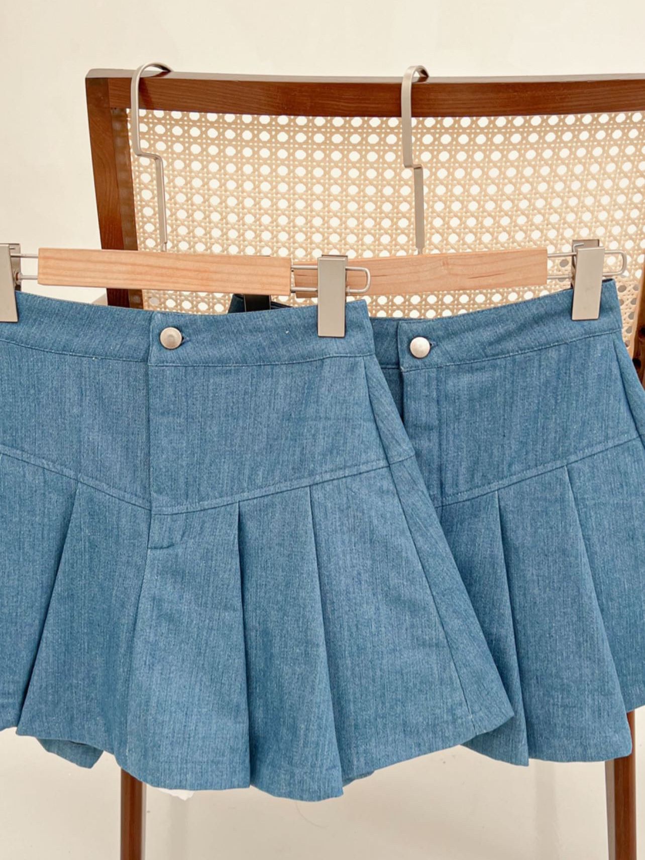 Chân váy COTTA - Chân váy denim xếp ly