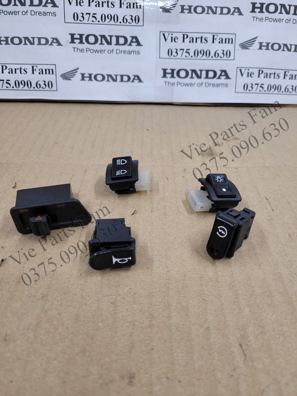 Combo 5 nút công tắc wave a100, s100, rs 100, wave cá 100, wave rồng 100 đời xe 2006-2015