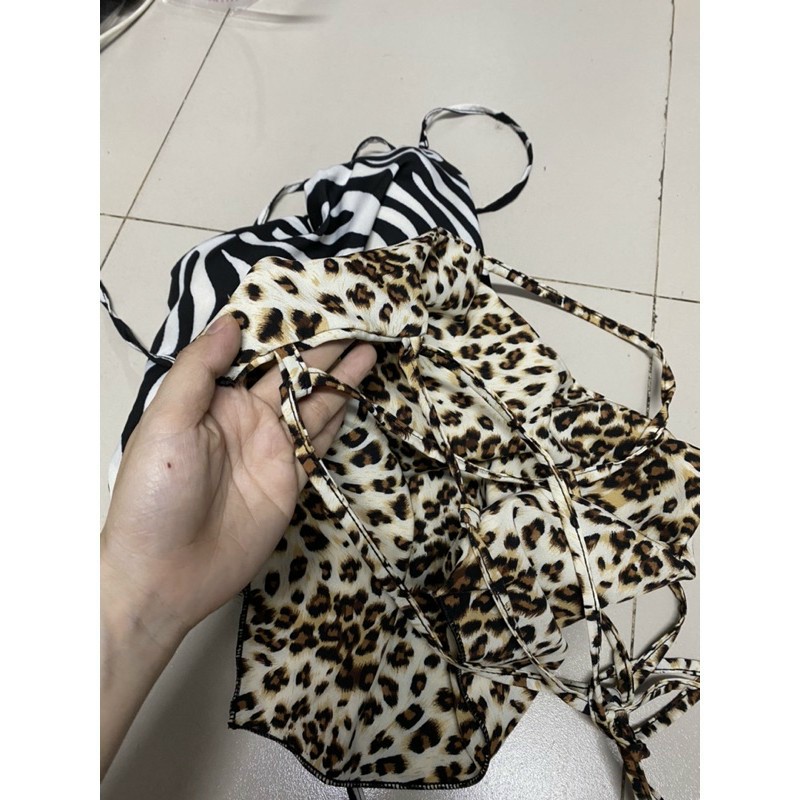 [HCM]ÁO yếm nhọn đan dây lưng  có mút ngực,chât kate lụa