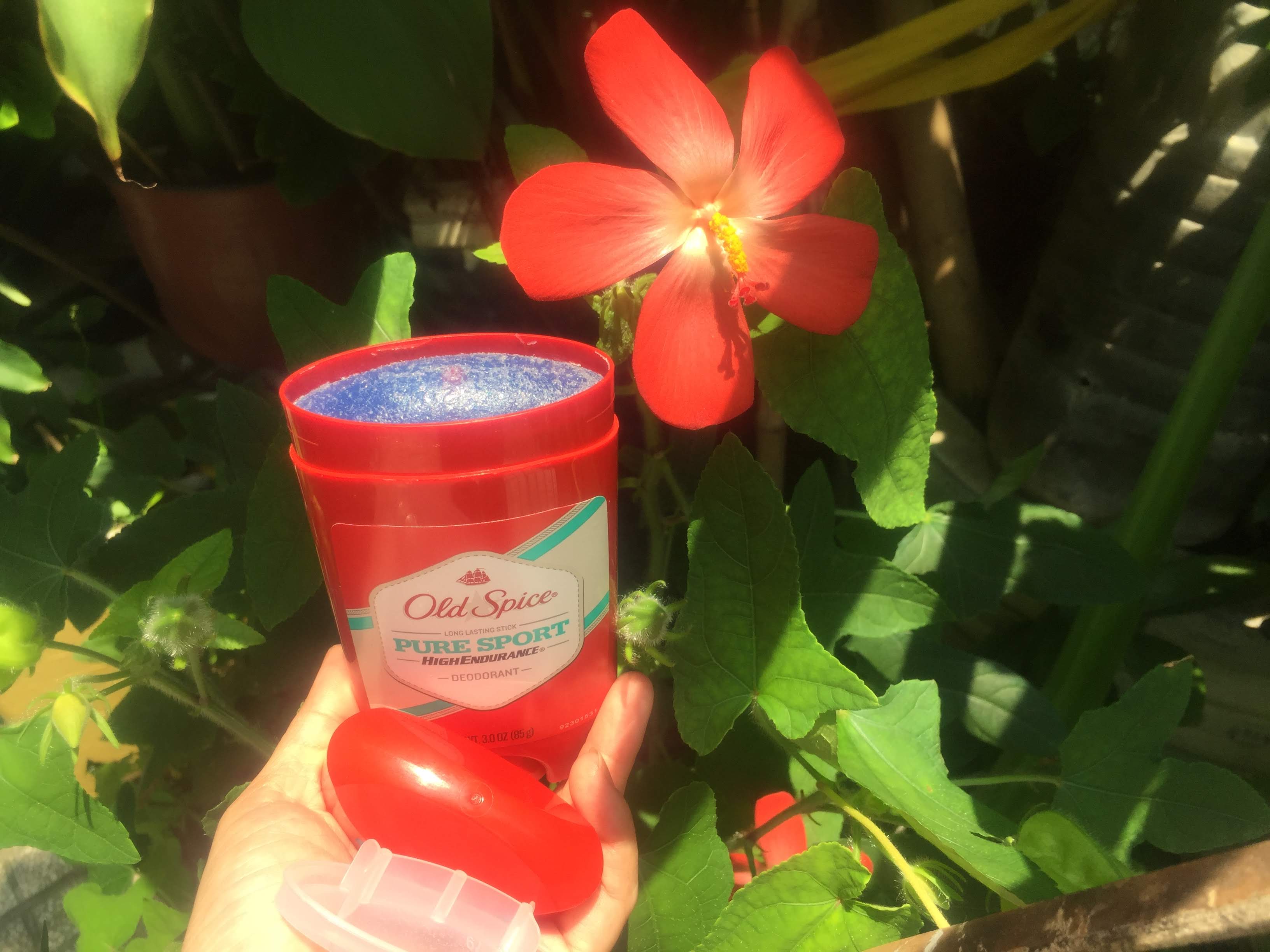 1 tuýp sáp lăn nách Mỹ Old Spice 85 gam