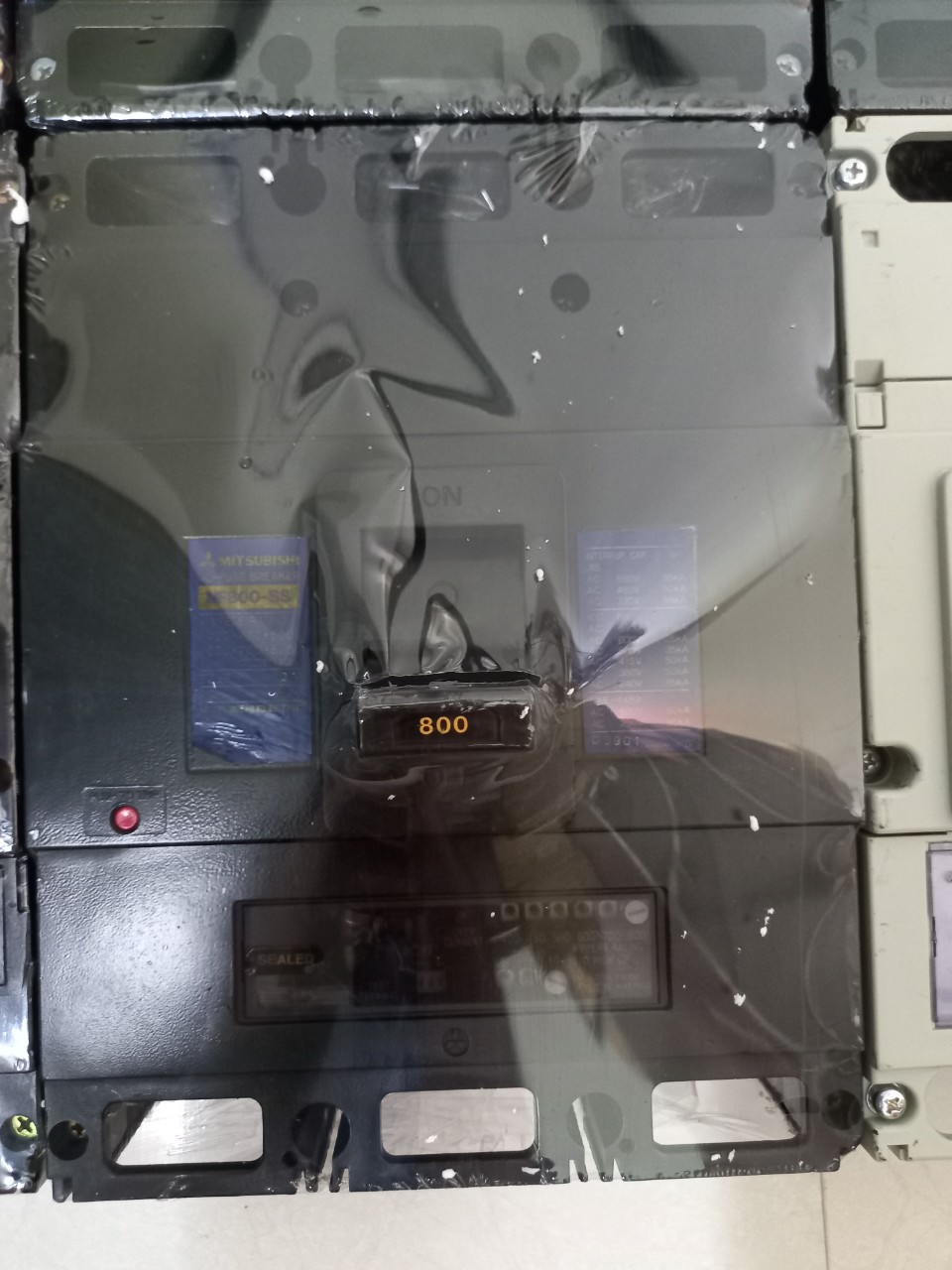 MCCB APTOMAT NHẬT 600A 800A XÁC TO