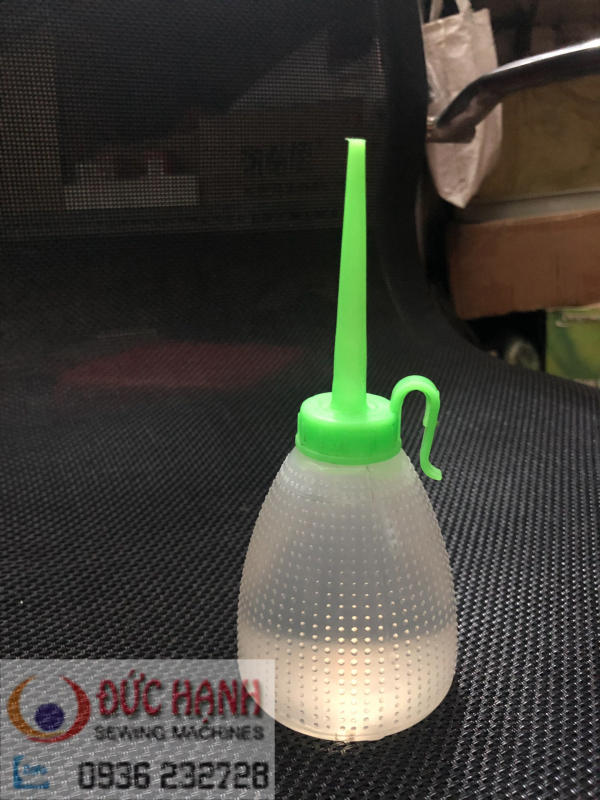 DẦU MÁY MAY CHAI NHỎ 180ml -60ml