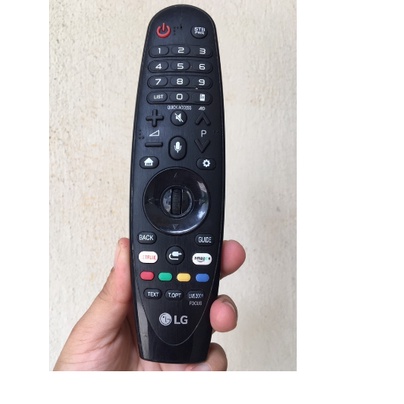 Remote điều khiển tivi LG tìm kiếm giọng nói