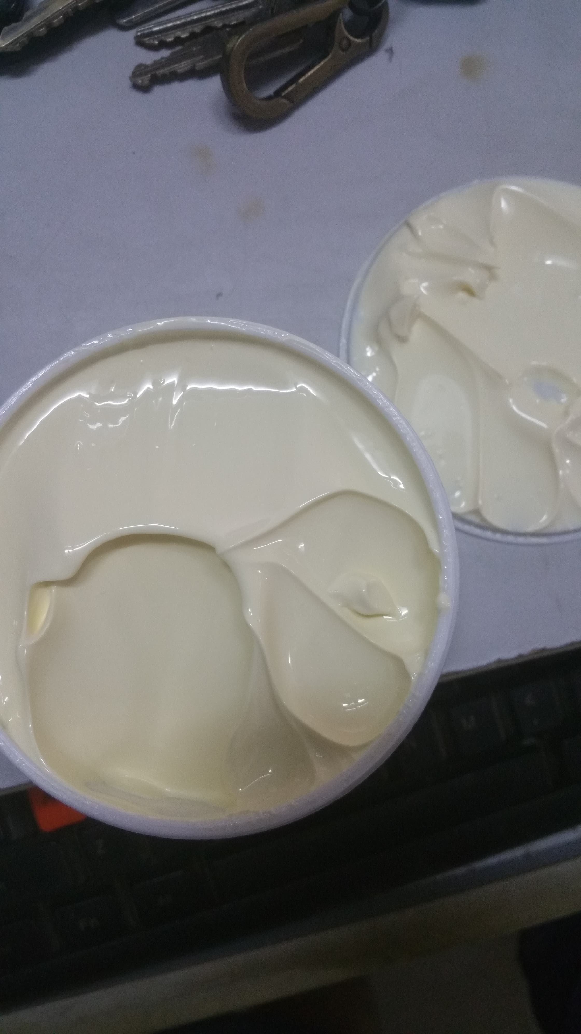 KEM DƯỠNG TRẮNG DA BODY A ( Hàng cty Hủ 250G )