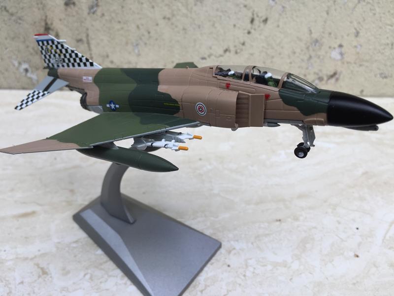 [HCM]Mô hình Máy bay F-4A Phantom II 1/100
