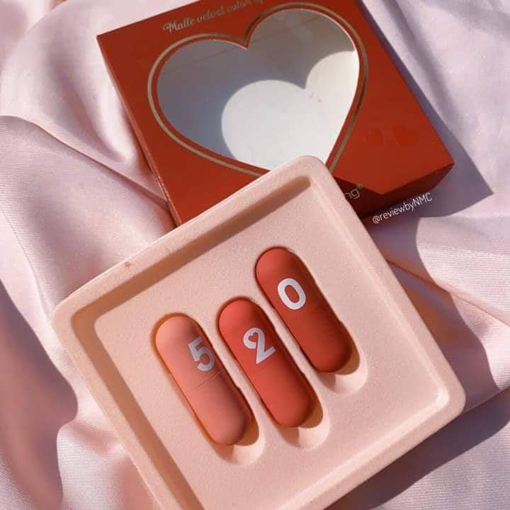 Set son sáp 520 - Quà Valentine Siêu Xịn