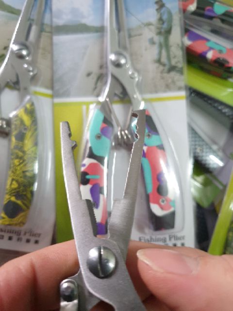 Kìm gỡ cá có dao đa năng