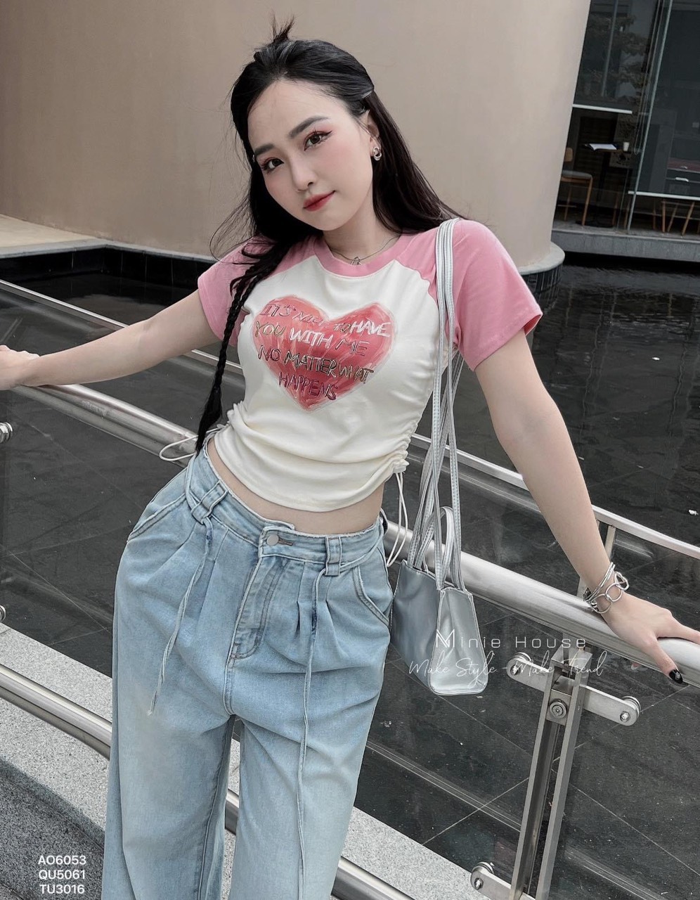 Áo croptop in hình trái tim có rút dây hai bên eo ttst0089