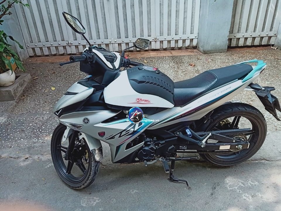 [HCM]THÙNG ĐỒ KIỂU MOTO EXCITER 150