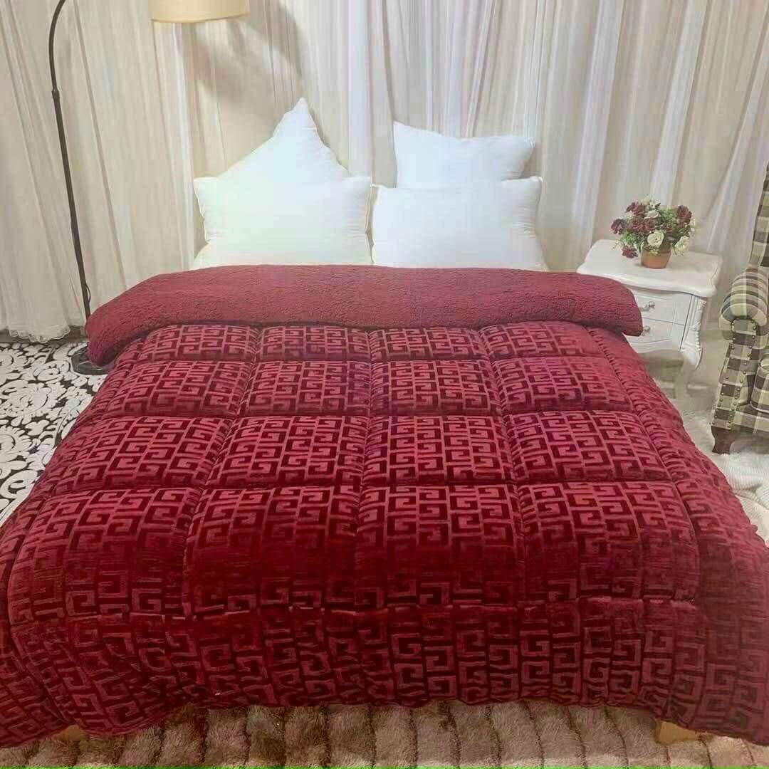 Chăn chữ vạn 3 lớp (siêu ấm)