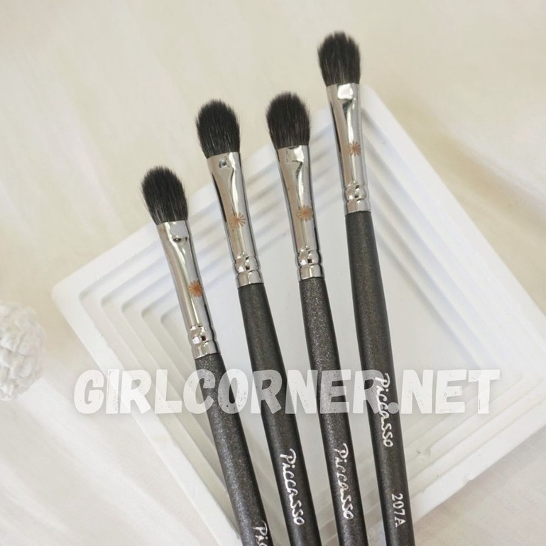 Cọ tán bầu mắt Piccasso 207A Eyeshadow Brush