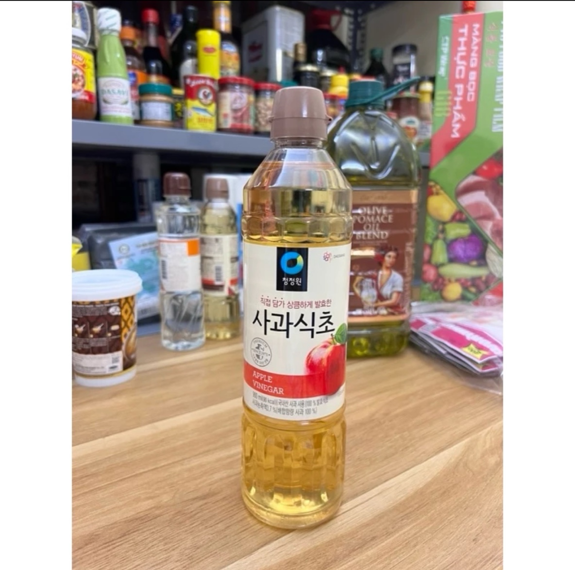 Dấm táo Hàn Quốc chai to 900ml
