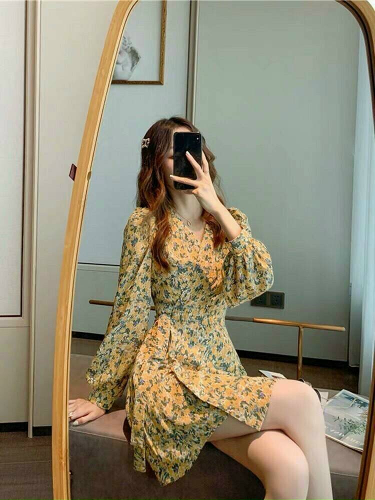 Đầm lụa hoa tay dài bo cổ tim cột nơ eo cực xinh