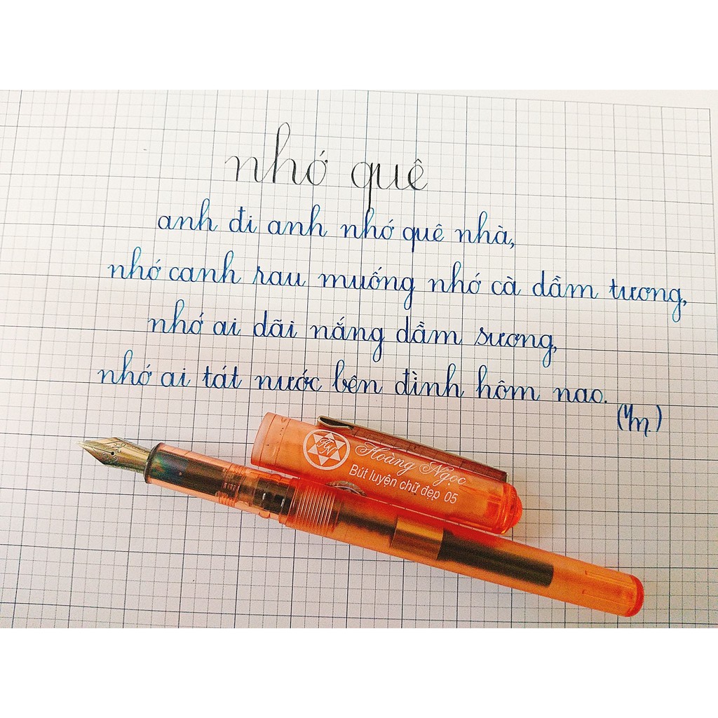 Bút mài Hoàng Ngọc 05 ngòi F thanh đậm