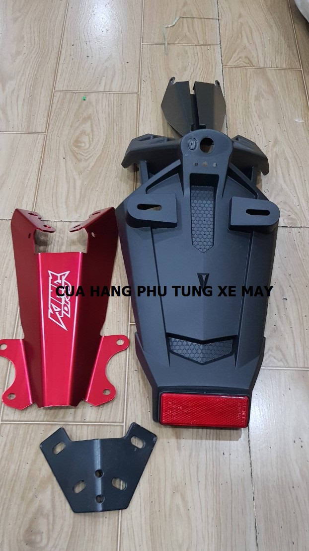 Dè sau EXCITER 150 kiểu mã lai tặng kèm pat nhôm KING DRAG màu đỏ đô - Hàng chất lượng
