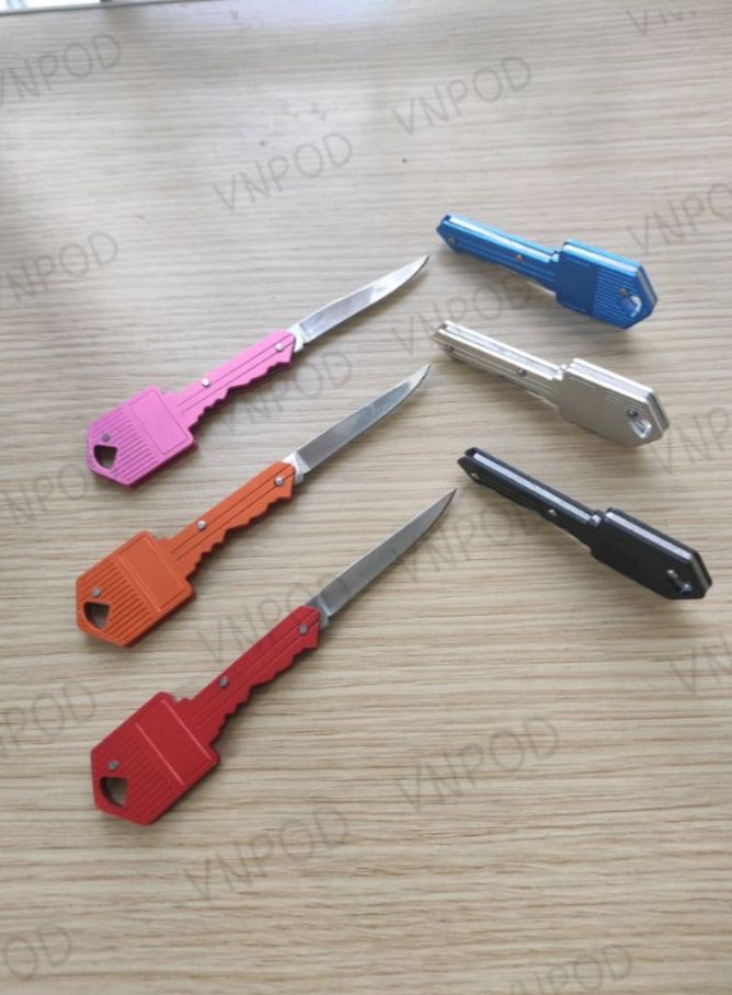 dao hình móc khóa đa năng tiện dụng