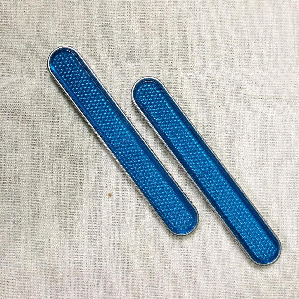 [HCM]TEM MẮT MÈO PHẢN QUANG DÁN PHUỘC TRƯỚC HOẶC THÍCH DÁN ĐÂU DÁN TRANG TRÍ XE KEO SIÊU DÍNH (MÀU XANH DƯƠNG)