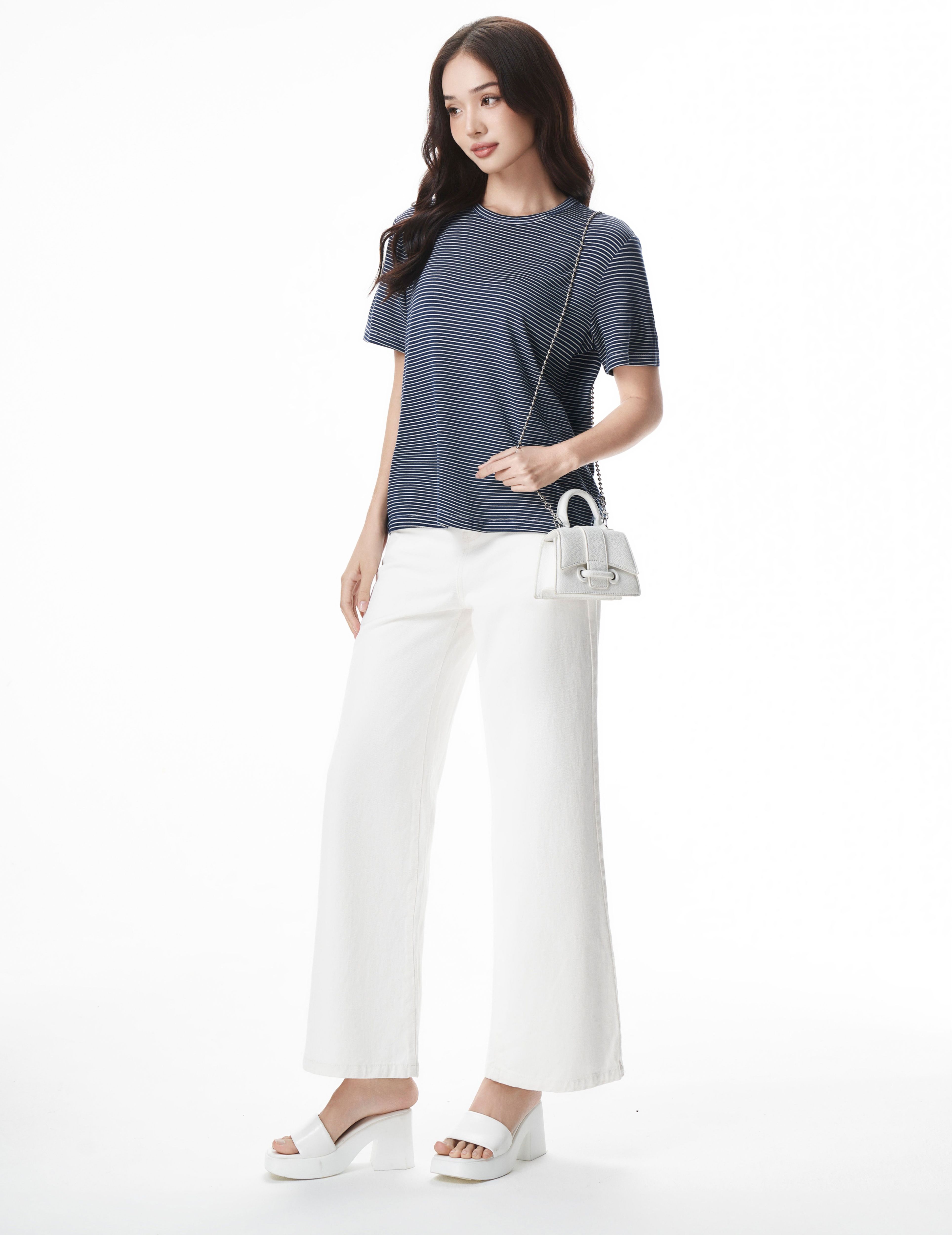 Voucher siêu sale 15% OLV - Áo thun Stephanie Basic T Shirt