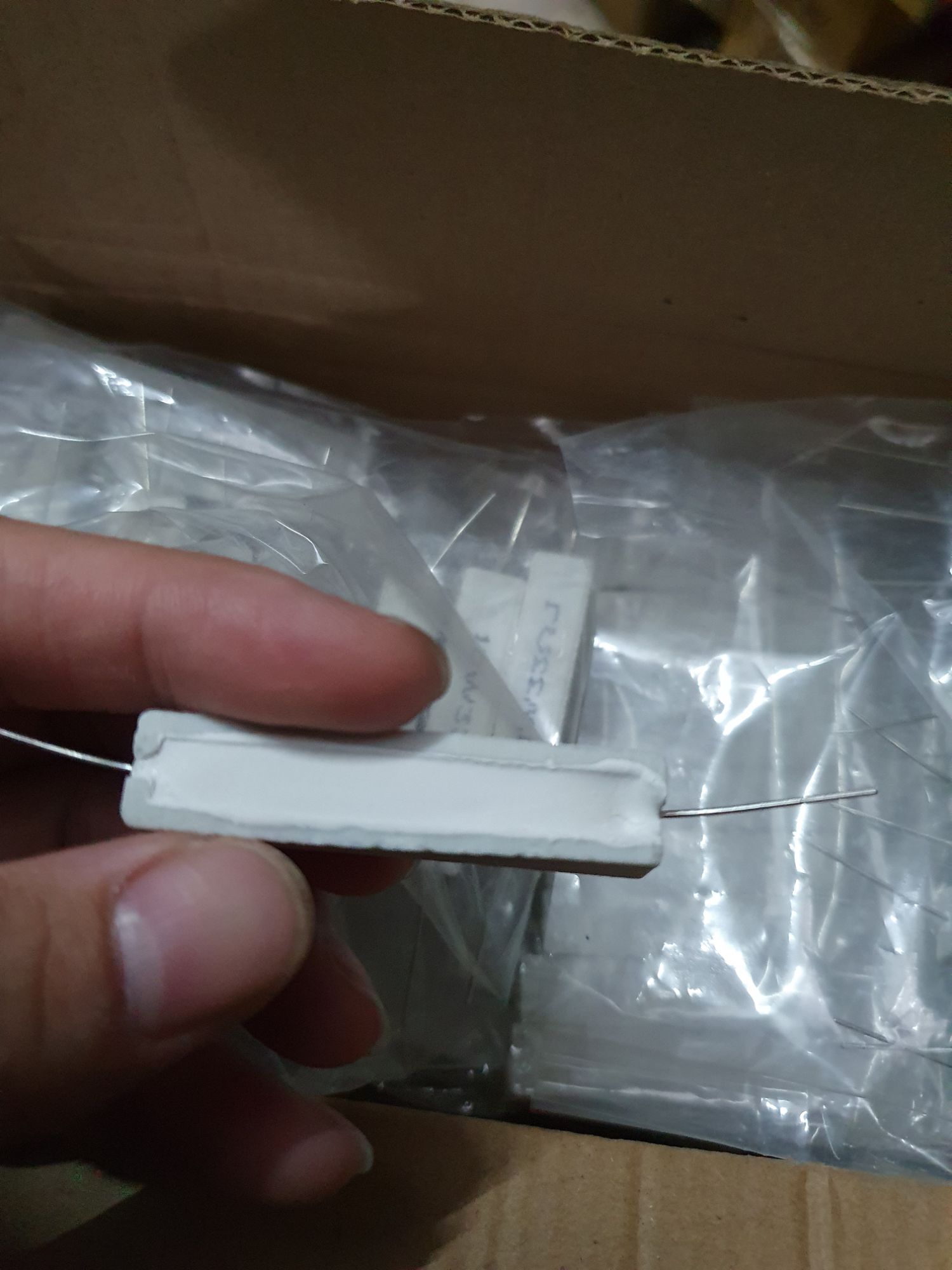 10 con trở sứ 33 ôm 10w