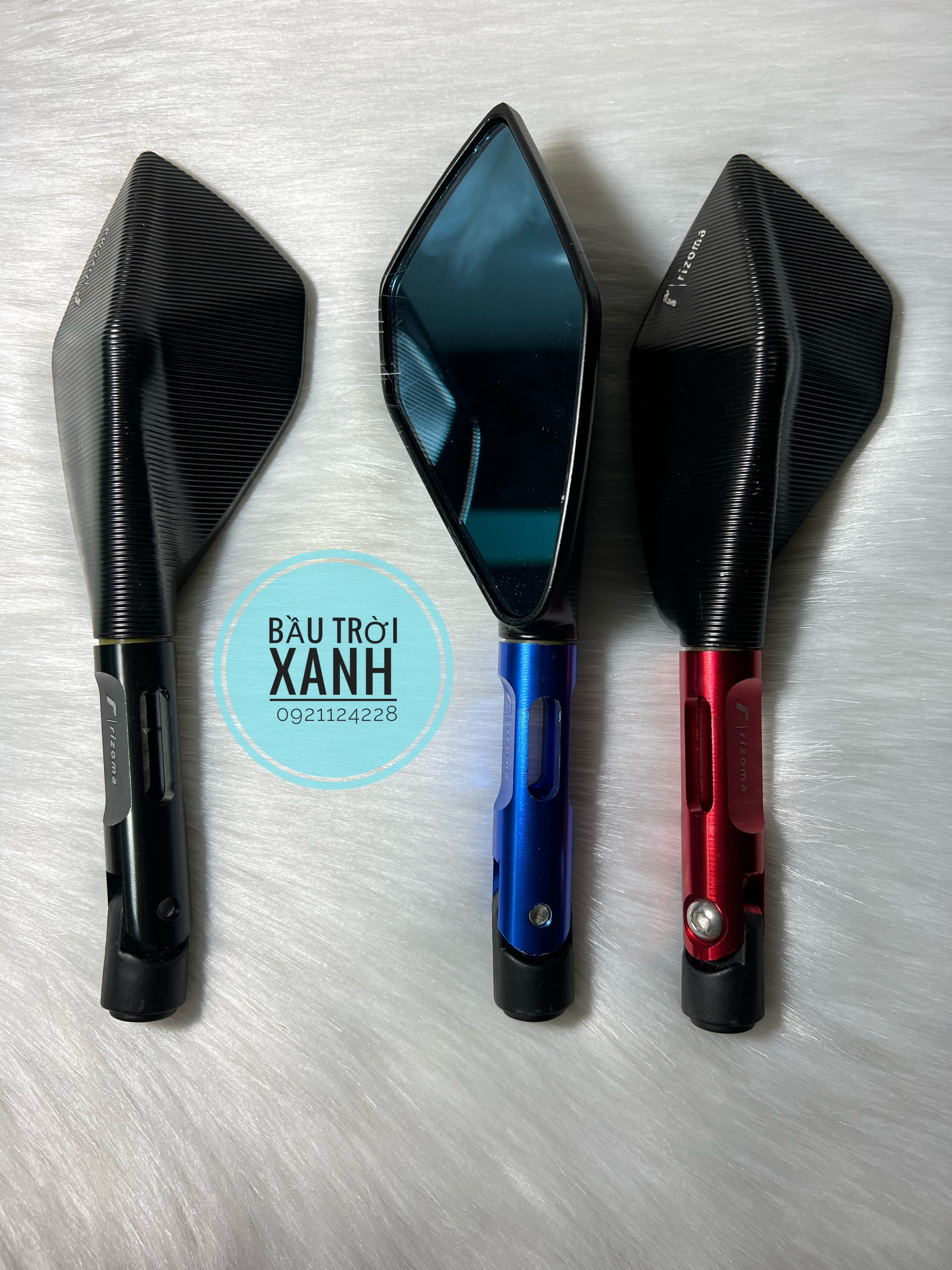 Kính rizoma 5 cạnh chất liệu nhôm (giá lẻ 1 bên trái )