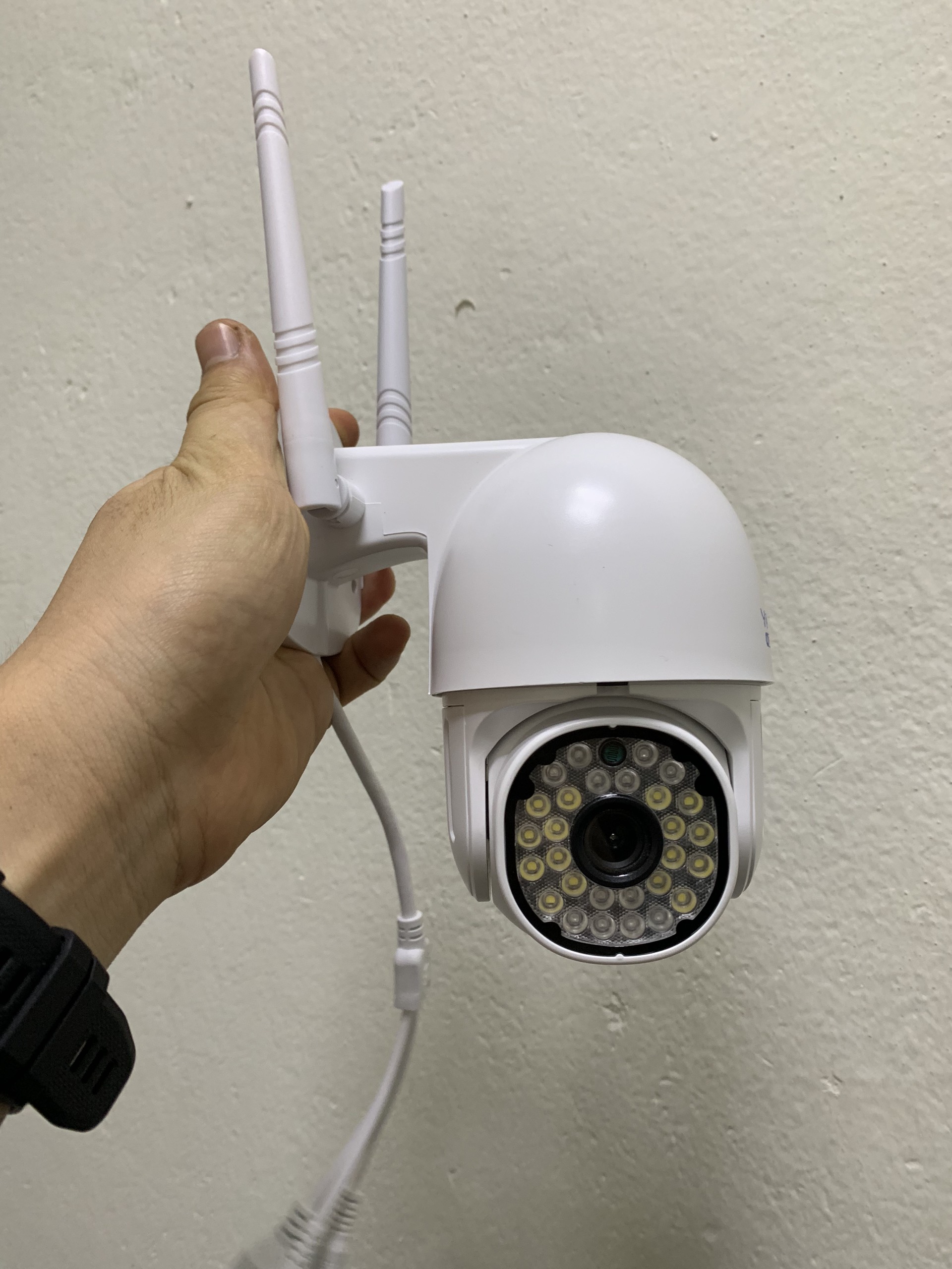 Camera wifi Yoosee  Ptz 28led xoay 360 độ 28 Led 3.0Mpx ( TÙY CHỌN COMBO KÈM THẺ 128/64/32GB CHÍNH HÃNG )