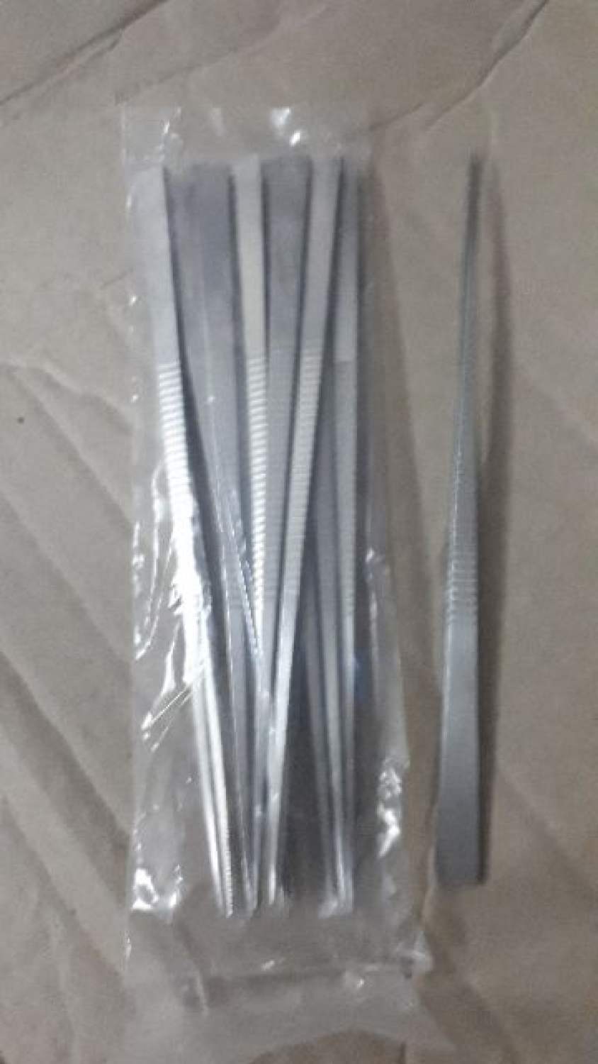 Nhíp lấy ráy tai bằng sắt dài 17 cm