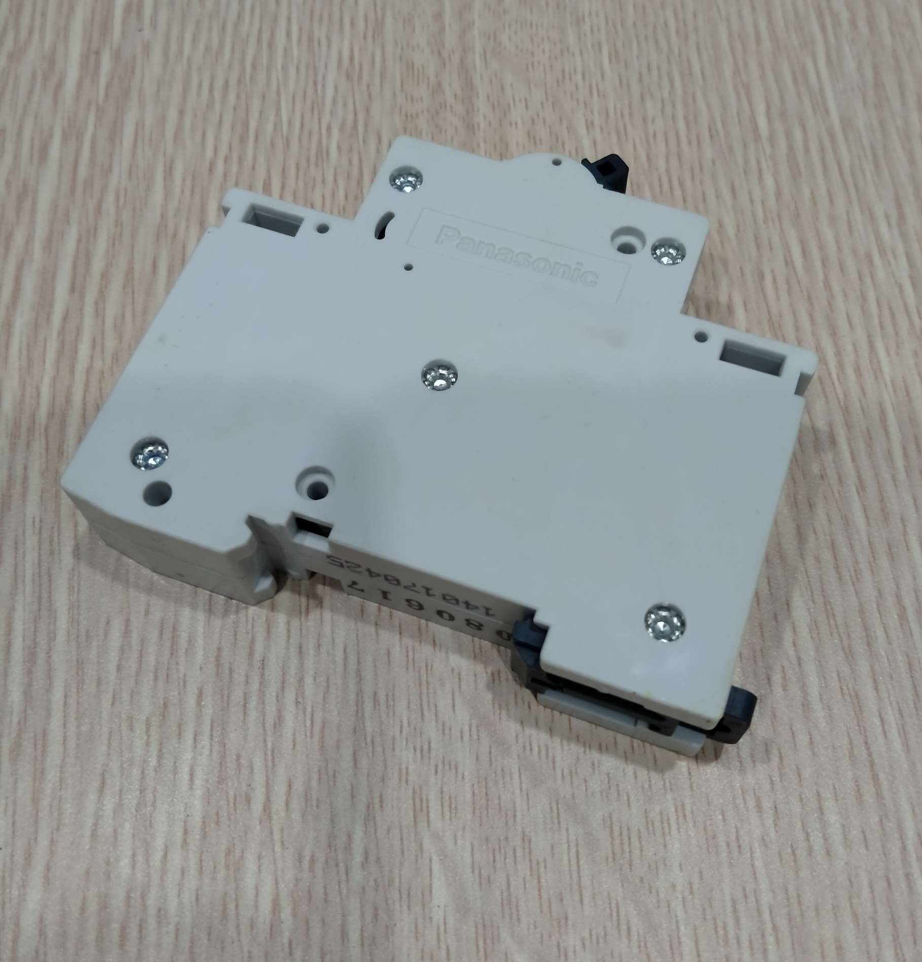 Aptomat 1P 6A 10A 16A 20A 25A 32A 40A 50A 63A Panasonic