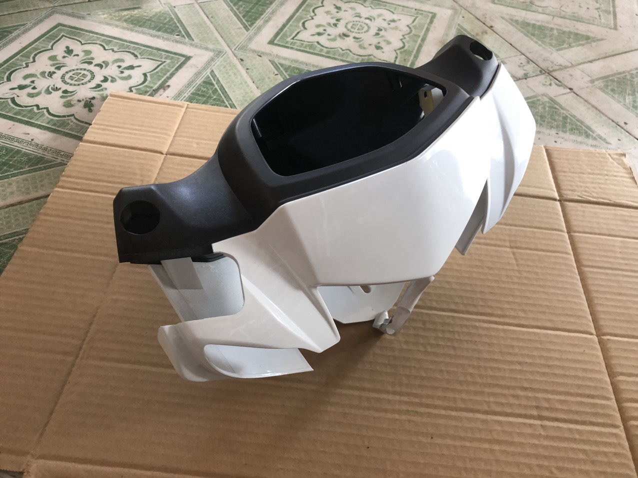 Bộ ốp đầu trước + sau sirius hello ( pha bóng nhỏ )