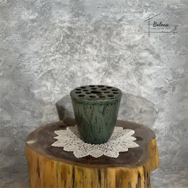 Bình cắm hoa gốm đài sen to vẽ hoa và bướm cao 20cm dễ cắm hoa gốm sứ Bát Tràng trang trí nhà cửa