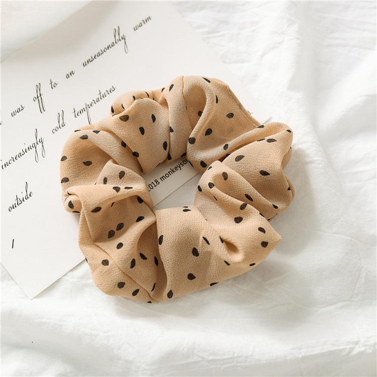 [HCM]Dây buộc tóc Scrunchies chấm bi hot trend