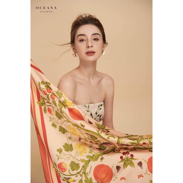 Oceana London - Khăn lụa vuông Sarah Scarf