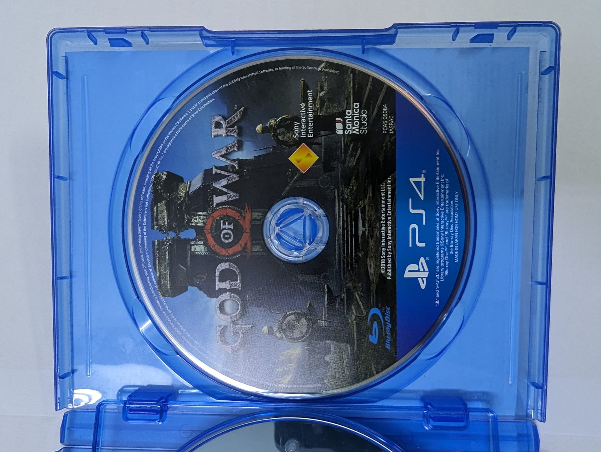 Đĩa game PS4 Mega Pack God of war và Horizon CE.