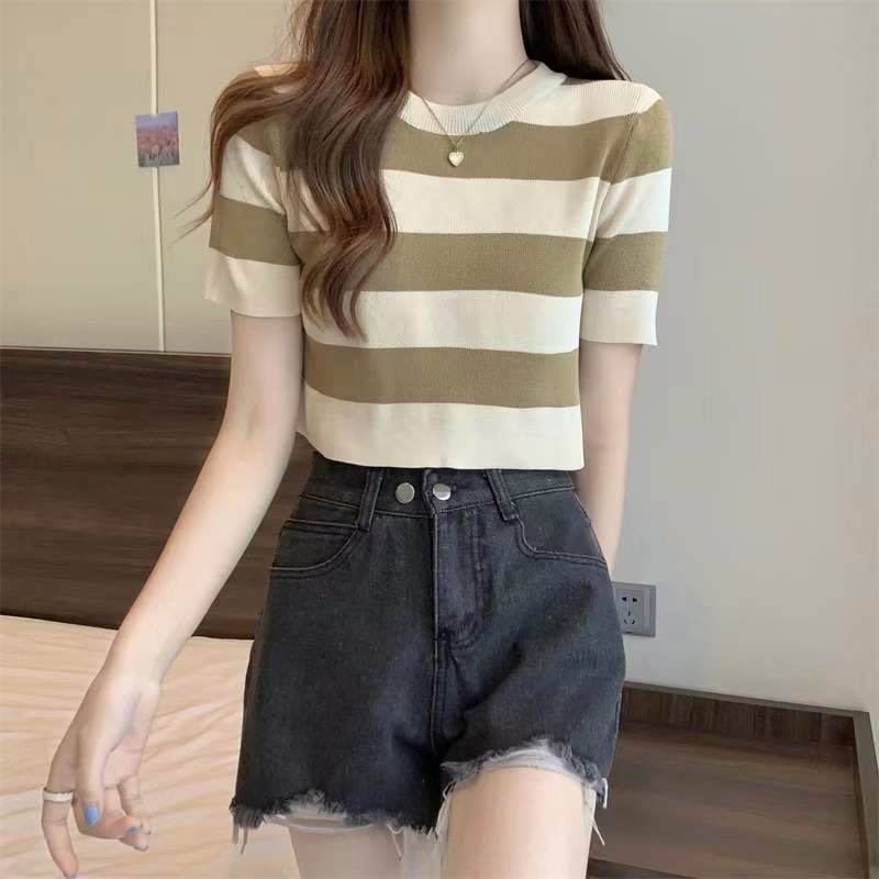 Áo len nữ ngắn tay kẻ sọc