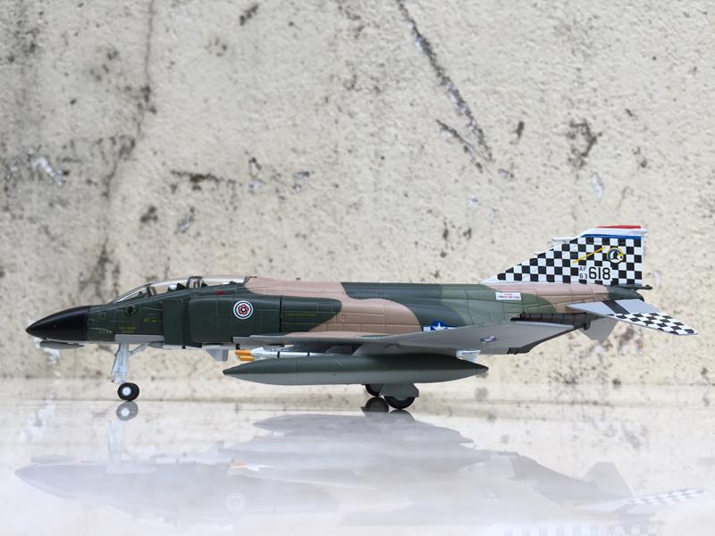 [HCM]Mô hình Máy bay F-4A Phantom II 1/100