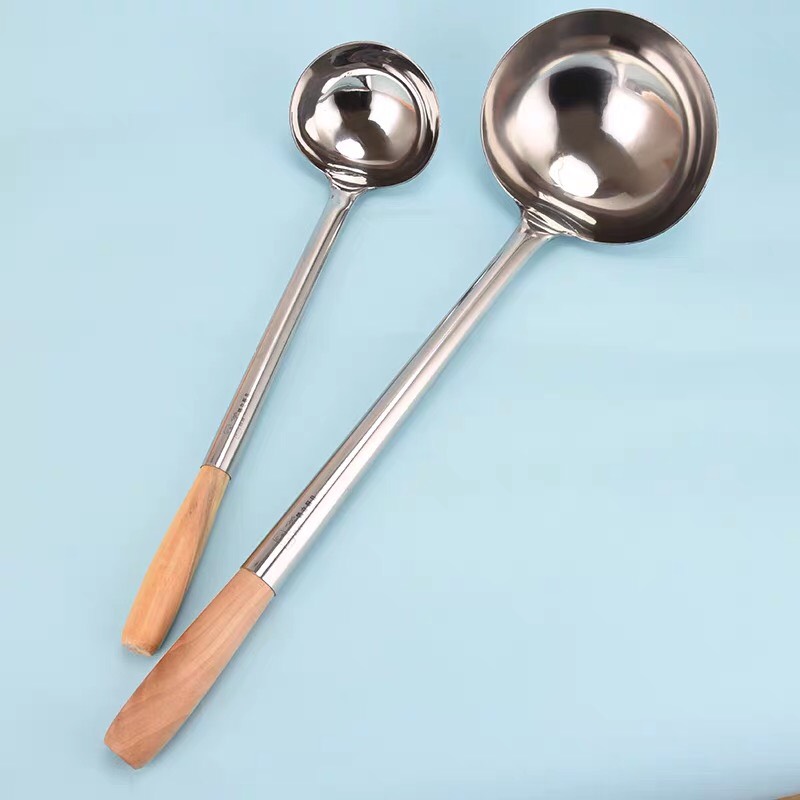 Vá inox cán gỗ dày bóng nhiều kích thước