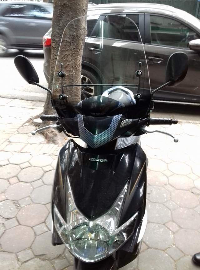 Kính chắn gió xe máy Honda Airblade