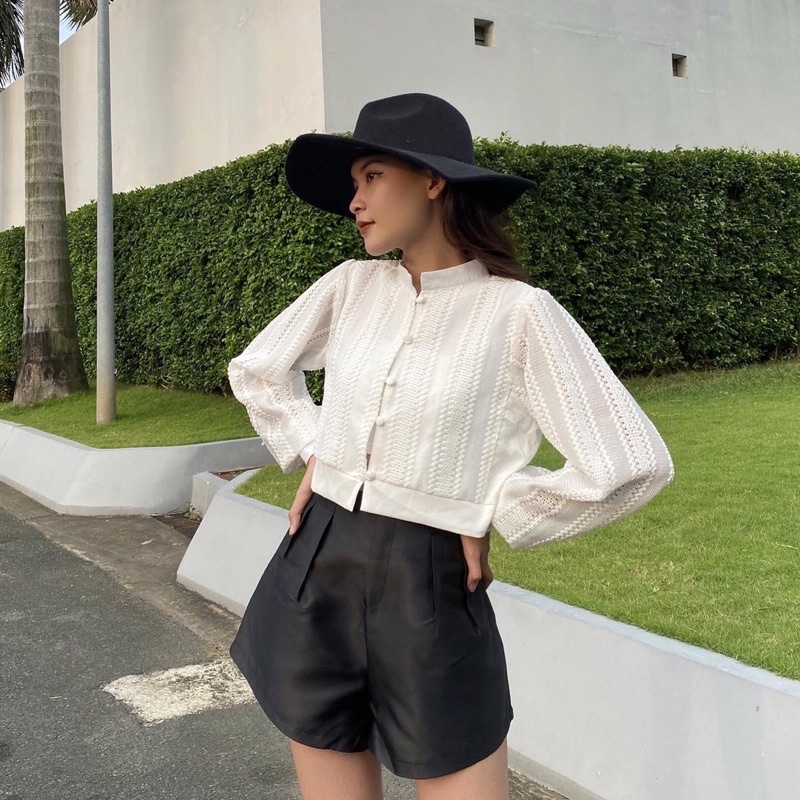 áo crop ren Rin top