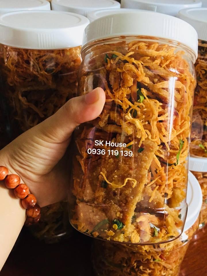 COMBO 3 HŨ CƠM CHÁY LẮC KHÔ GÀ HŨ 300GR