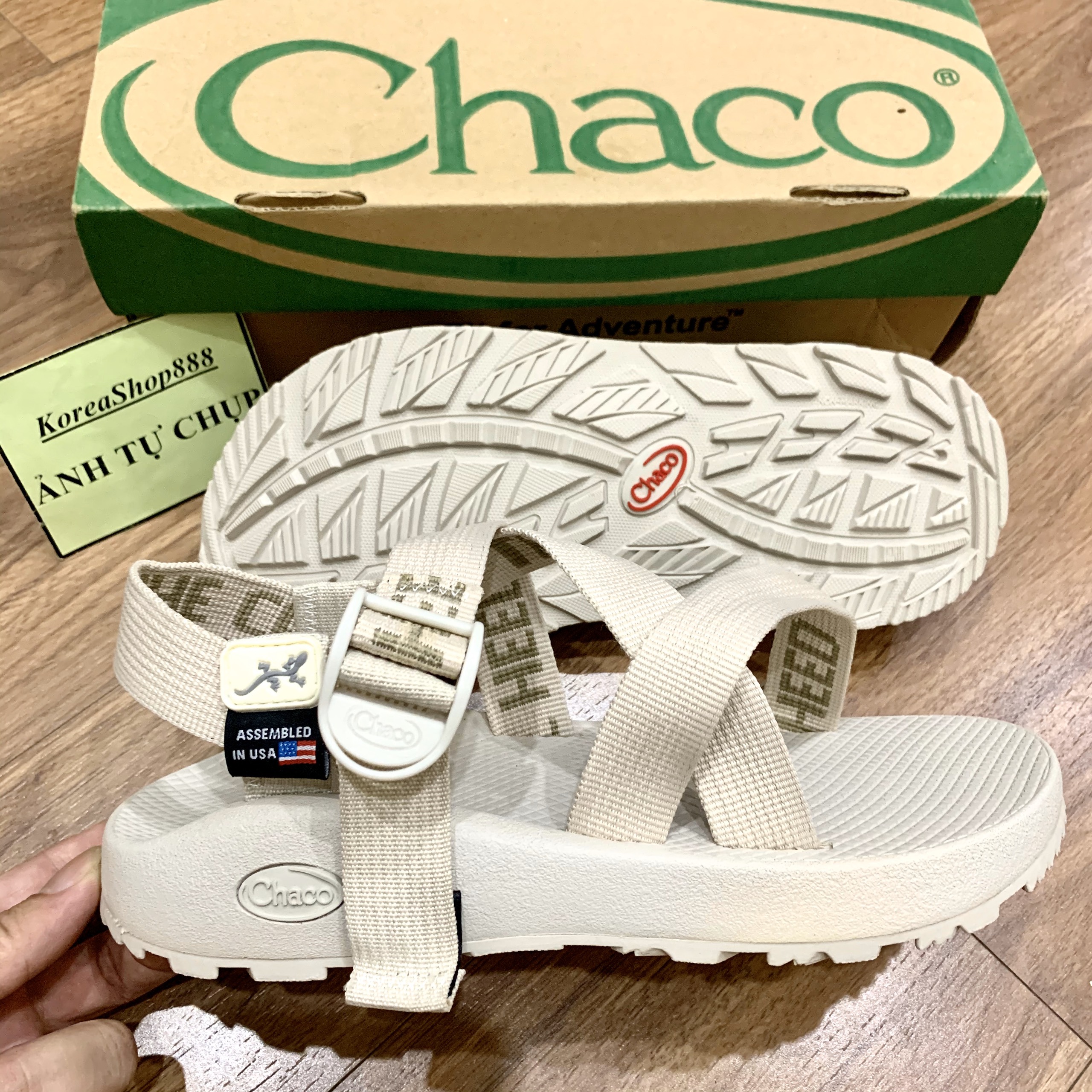 Dép Sandal Nam Chaco Đế Thơm Màu Sữa Mã D198