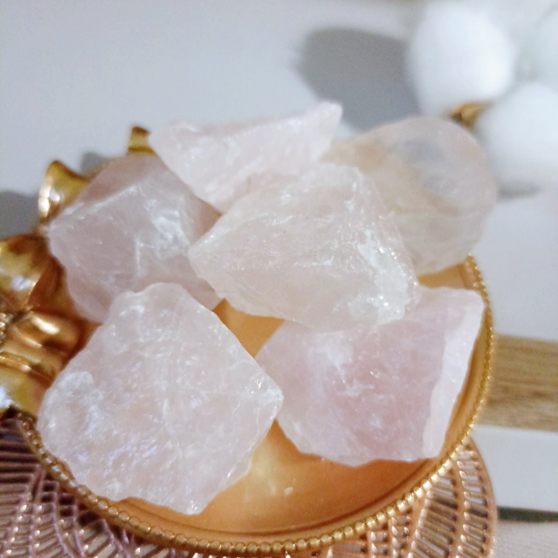 Viên thạch anh hồng thô (Rose Quartz) đá thanh tẩy