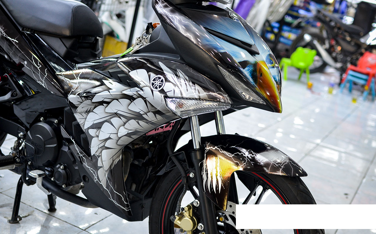 Tem trùm exciter 150 đen trắng chim ưng, tem exciter 150, team trùm exciter 150, tem xe exciter 150, team trùm ex 150, team xe exciter 150 đen trắng chim ưng