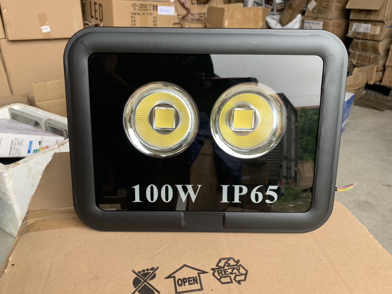 ĐÈN PHA CỐC 100W/200W/300W HÀNG ĐỦ CÔNG SUẤT BH 1 NĂM