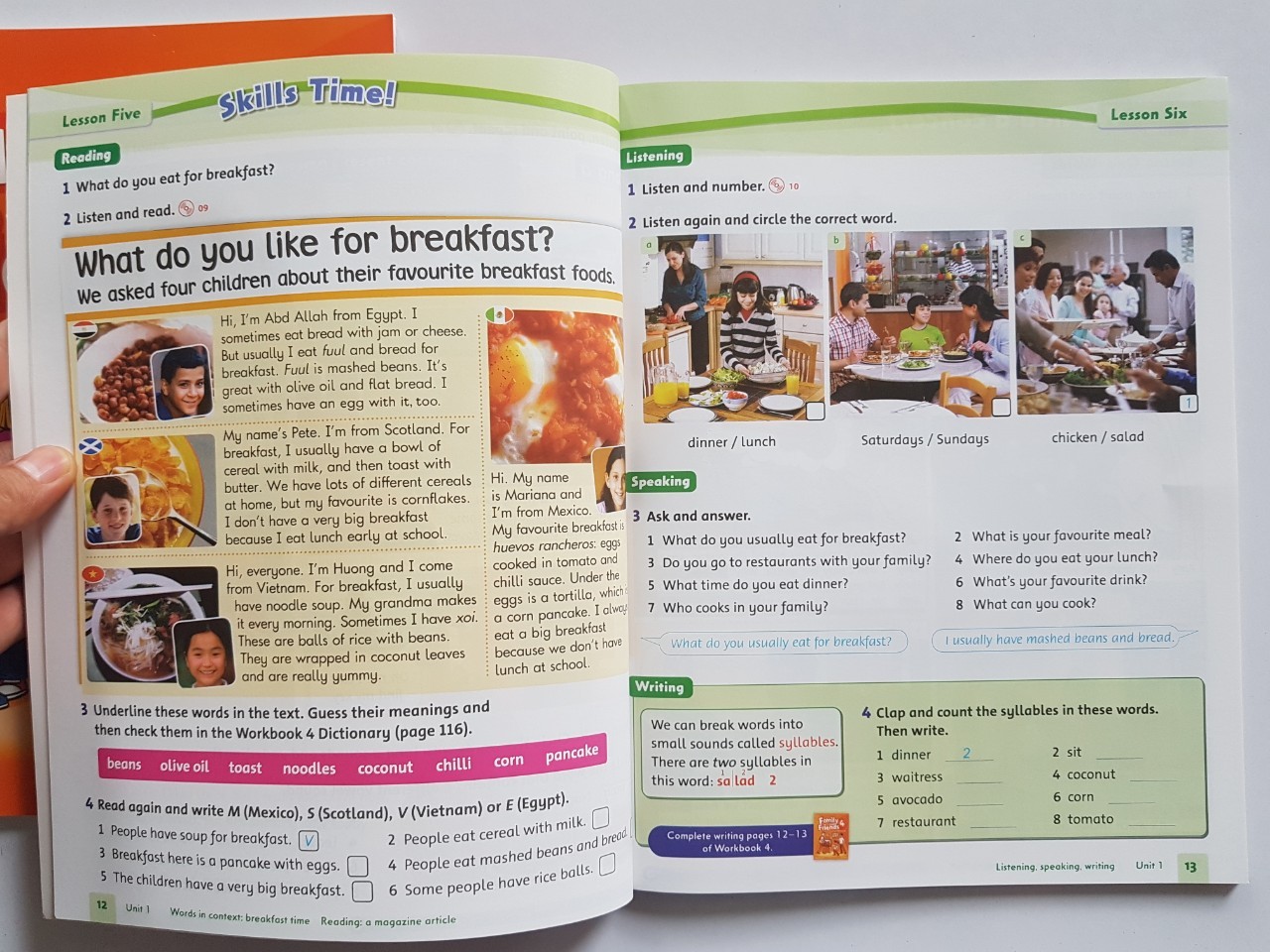 Sách Family and Friends 4 ( Classbook + workBook ) - Kèm File nghe